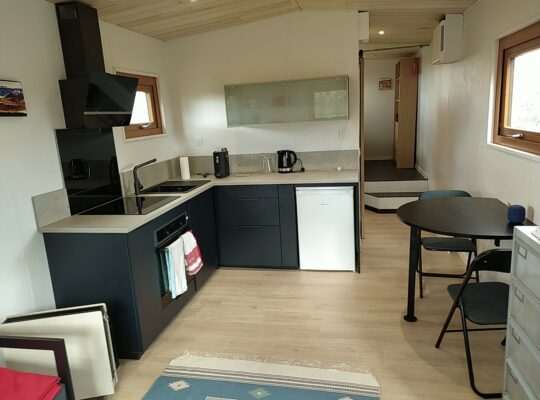 À vendre : Tiny House entièrement aménagée – 27 m2